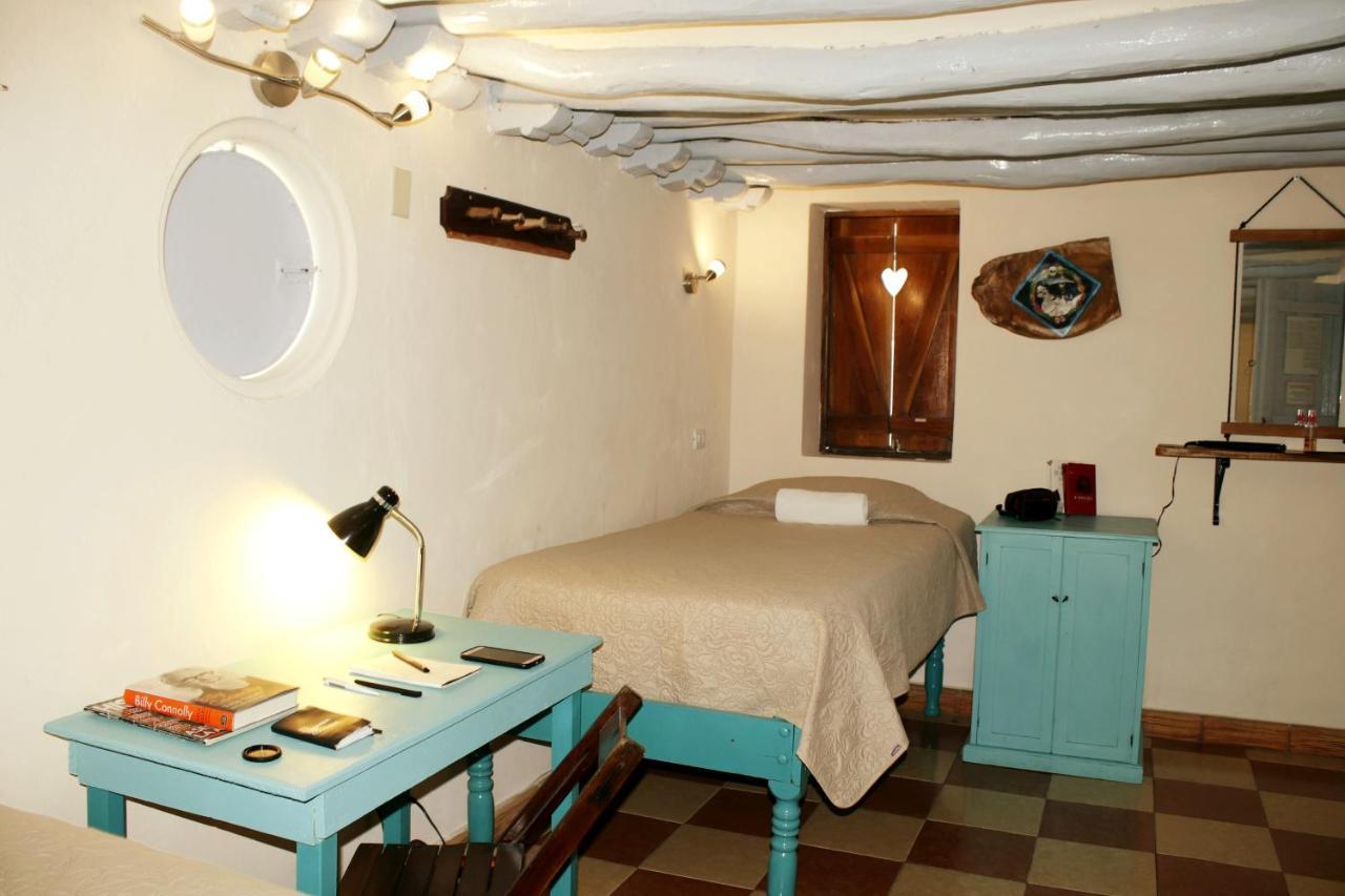 Hostel Candelaria Valladolid  Extérieur photo