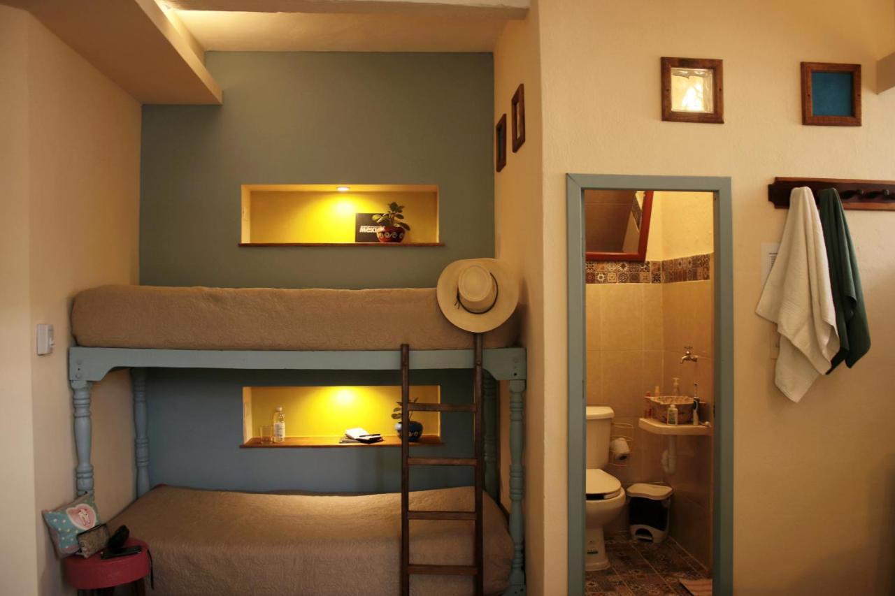 Hostel Candelaria Valladolid  Extérieur photo