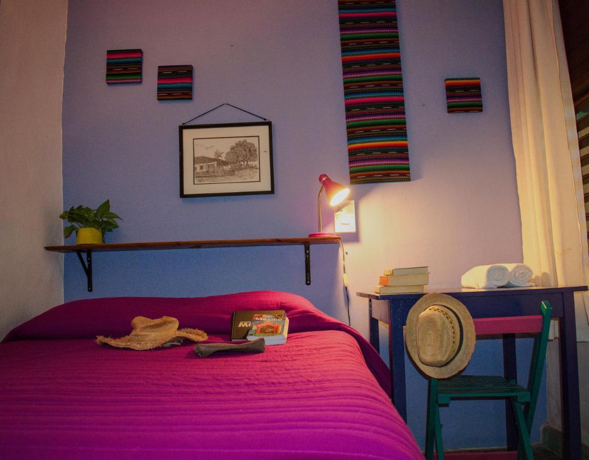 Hostel Candelaria Valladolid  Extérieur photo