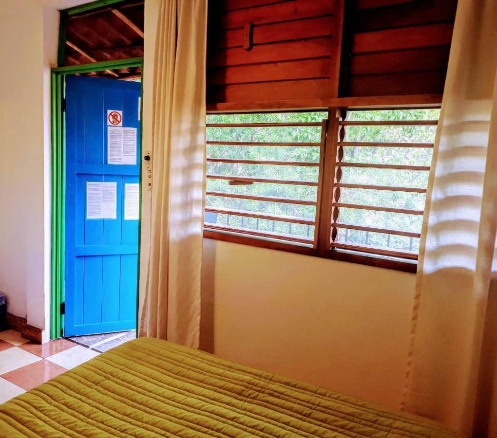 Hostel Candelaria Valladolid  Extérieur photo